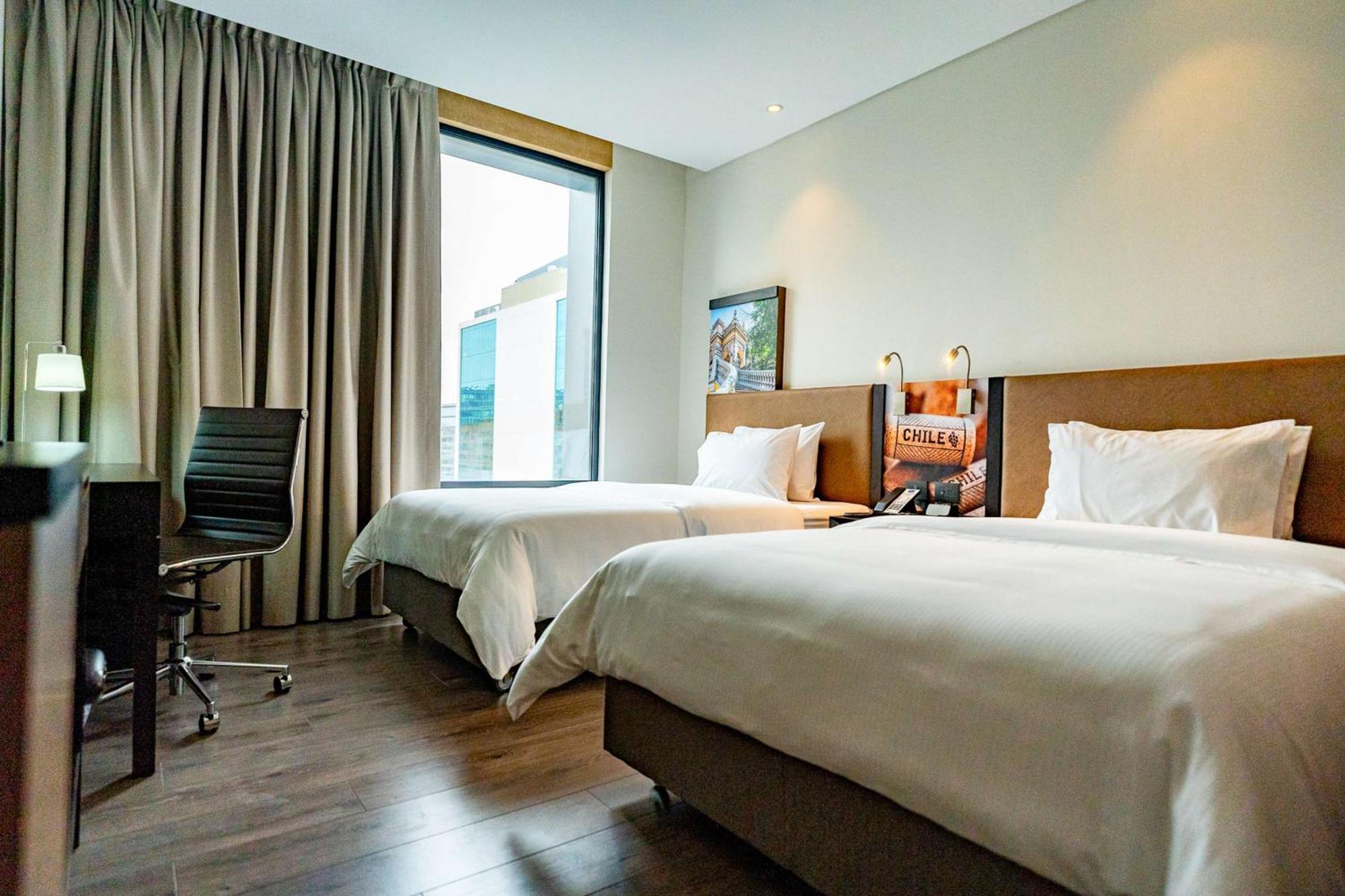 Hampton By Hilton Santiago Las Condes Exteriör bild