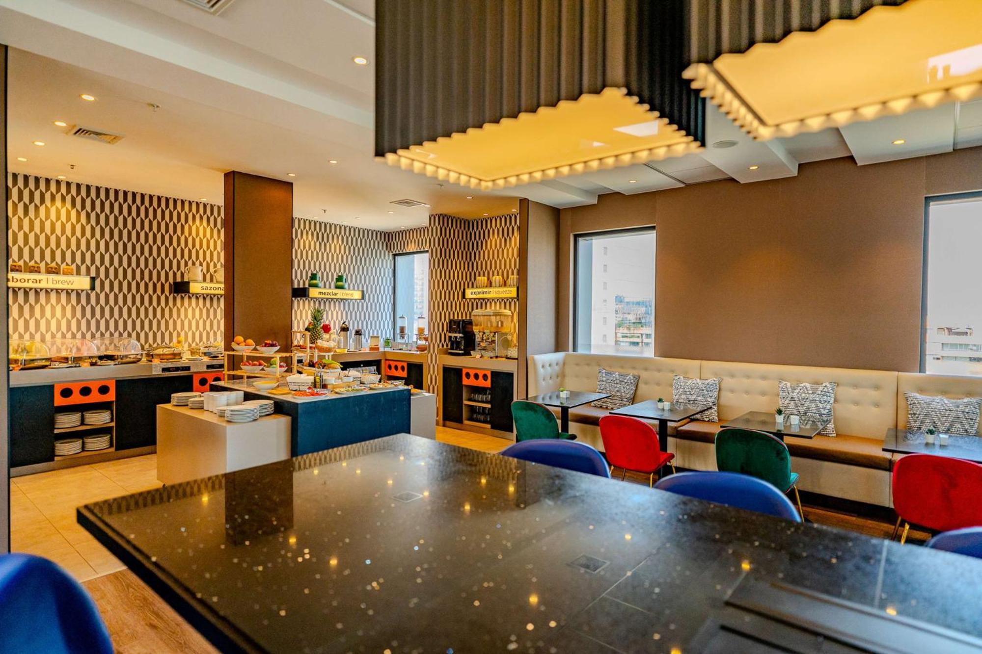 Hampton By Hilton Santiago Las Condes Exteriör bild